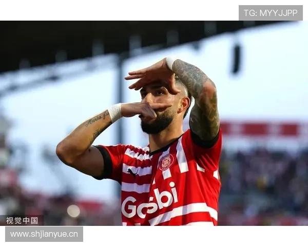 维尼修斯与萨拉赫边锋终结效率及稳定性对比分析