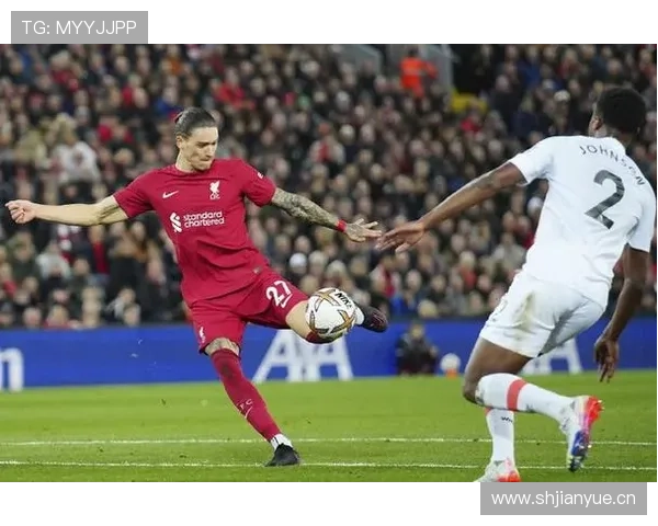 看起来跑动更强了，其实利物浦中场越控越乱