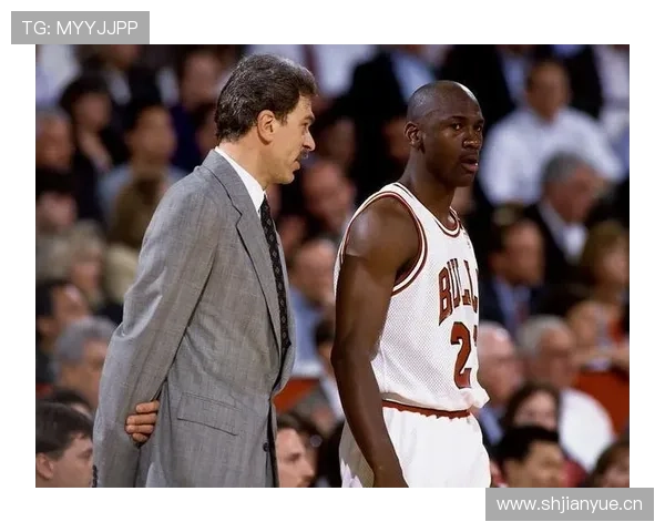 皮蓬无球跑动牵制力仍影响现代侧翼防守逻辑