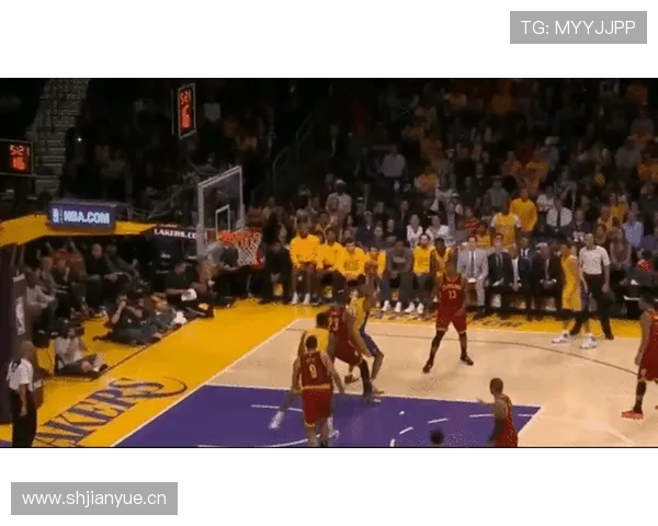 全面解析篮球背身单打规则的具体条款与进攻违例判定标准